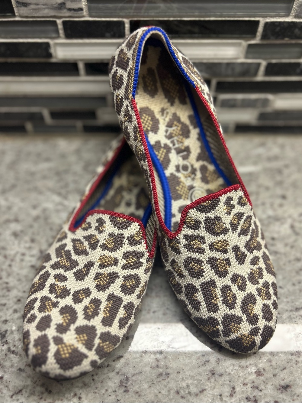 Rothy’s Leopard Print Women’s Slip-On Flats with Red Trim size 6.5